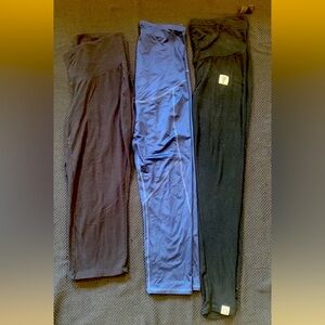 Lot of 3 Maternity Bottoms